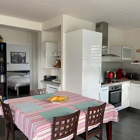 Holiday home Cote De Granit Rose 3 Personnes *